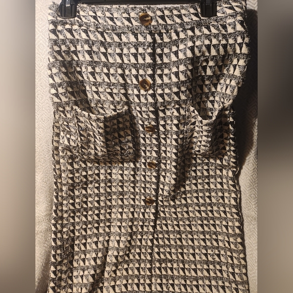 Suit skirt set - Picture 4 of 8